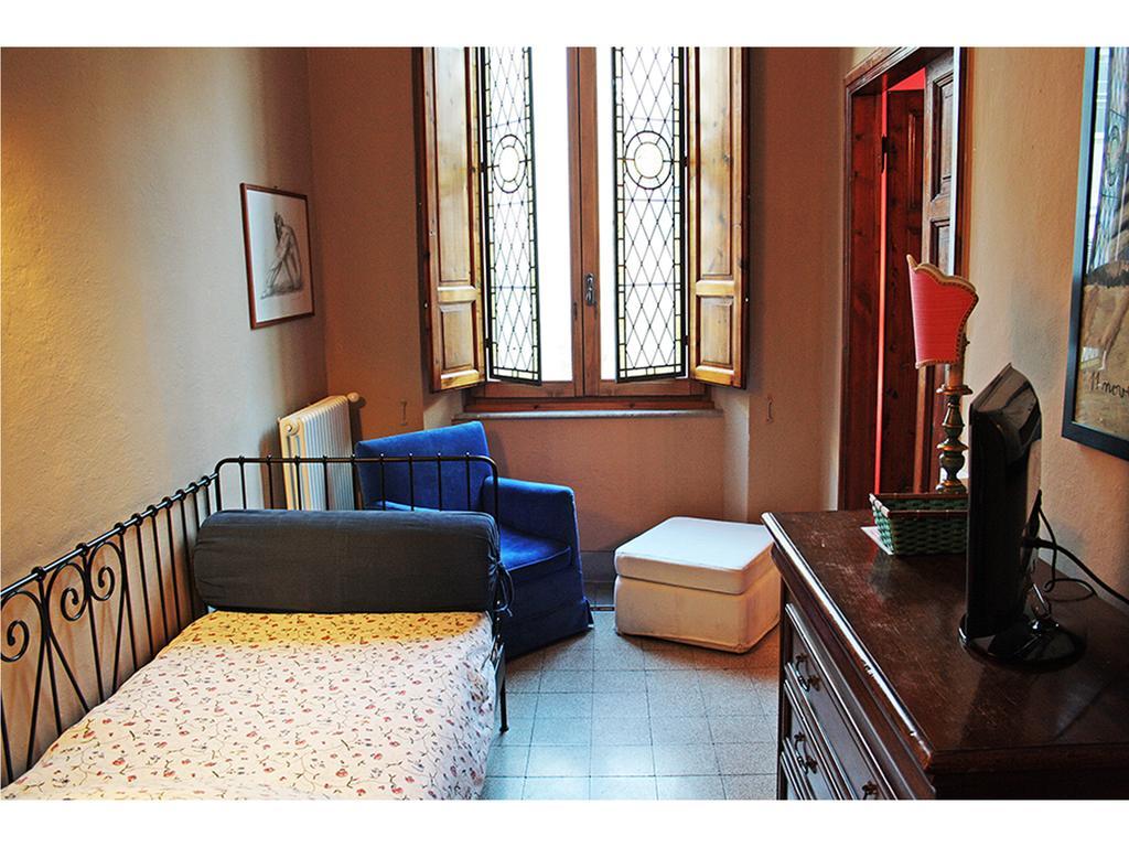 مبيت وإفطار بيزا Borgo Largo 51 الغرفة الصورة